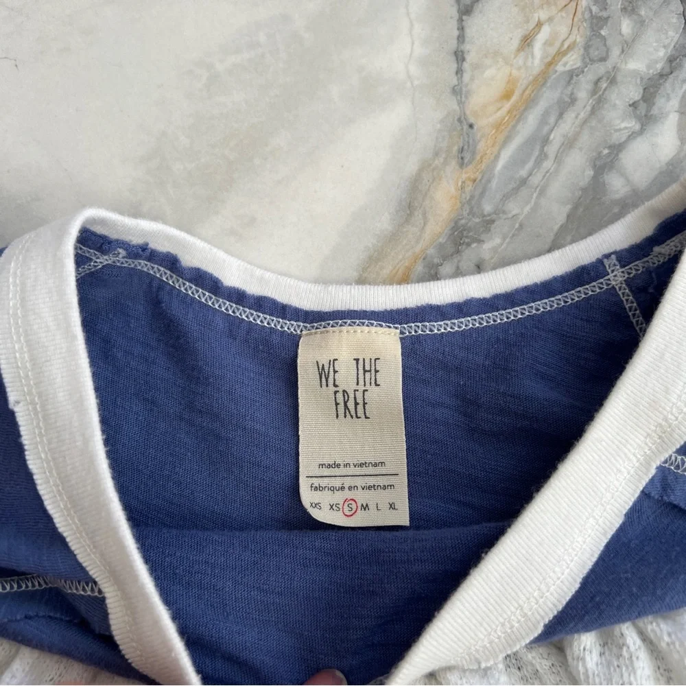 *flawed read description FREE PEOPLE Friday Fever Thermal Top Blue - Picture 4 of 8